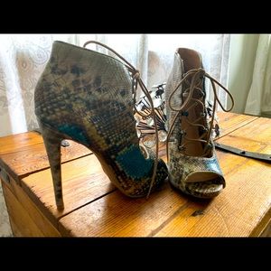 Zigi Soho Martyr Bootie